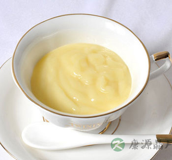 蜂王浆有什么功效作用 哪些人不宜食用蜂王浆