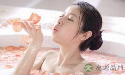 洗澡学问大 对养生保健功效快