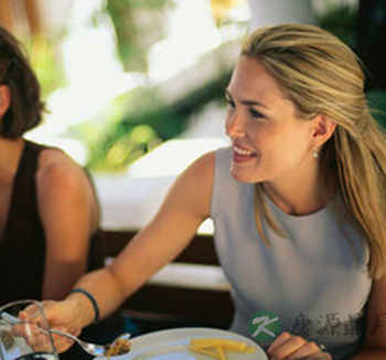 夏季洗澡六大禁忌 满身大汗时别洗澡