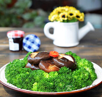 西兰花的营养价值 西兰花抗癌食谱推荐