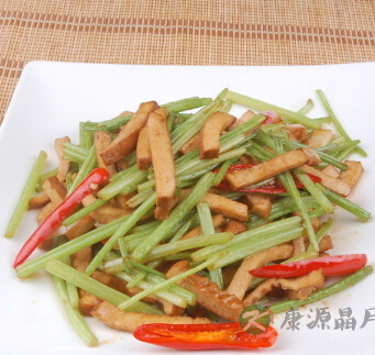 芹菜怎么做好吃 推荐6款芹菜美味食谱