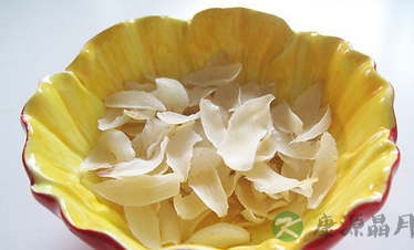 老中医:山楂百合是广谱抗癌食物