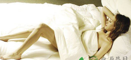 开灯睡觉容易致癌？