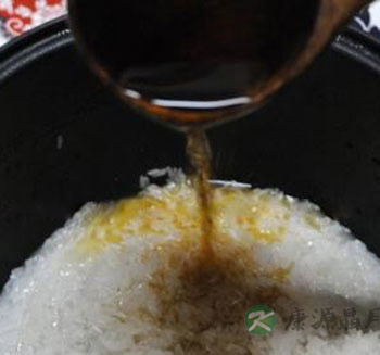 怎么能让饭菜更香更美味？ 记得做饭要加油