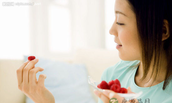 饭后不能干的事:饭后散步因人而异