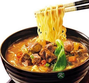 方便面+火腿肠=高血压？ 到底方便面怎么吃好