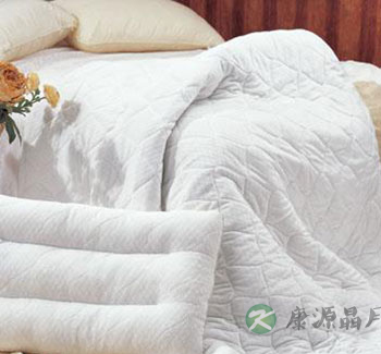 夏天盖什么被子好 如何挑选合适喜欢的夏被