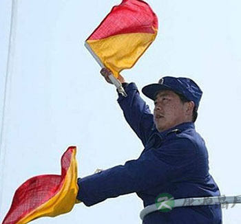 户外运动遇险怎么求救 6种求救方法要记住