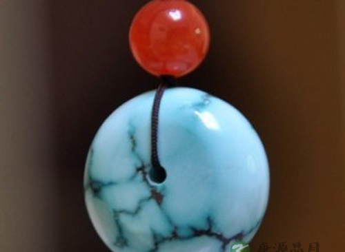 “人养玉三年 玉养人一生”玉石珠宝亦能养生 “人养玉三年 玉养人一生”玉石珠宝亦能养生