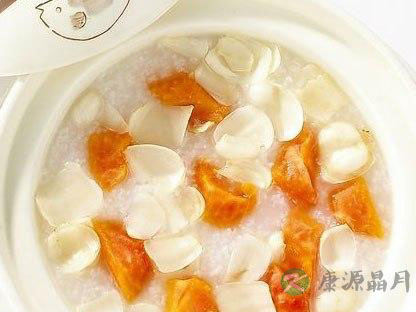 勤搓足心可以预防秋季困乏