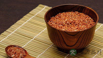 红稻米粥 滋补气血药膳