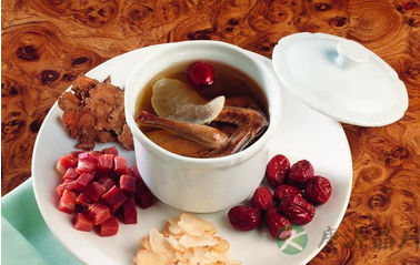 月经过后,喝什么汤补气血?