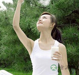 十式瑜伽 完美瘦身打造动人身形