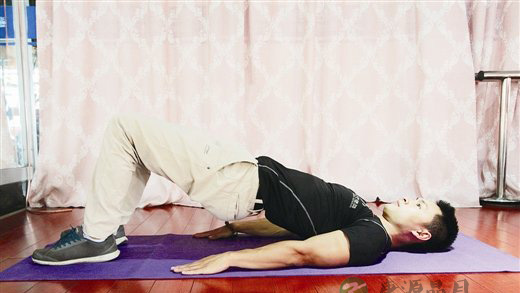 预防生殖系统疾病 伸健腰肾