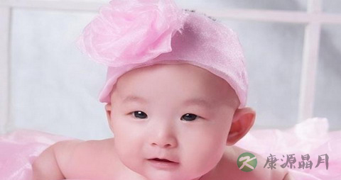 宝宝玩沙的好处_孩子玩沙要注意什么