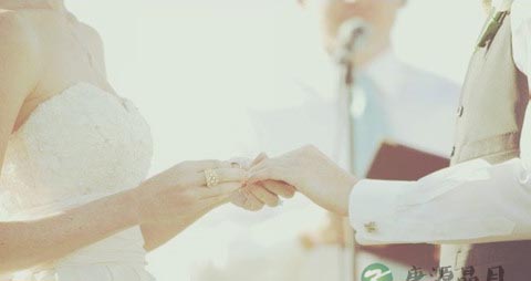 【怎么让自己的婚姻幸福】快乐夫妻常做的事