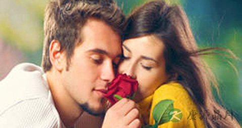 男人怎样哄女人_哄女人开心的方法