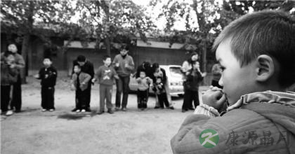 儿童自闭症的早期表现