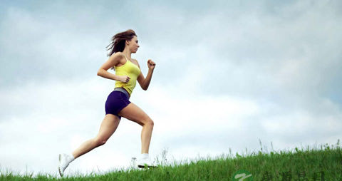 不同坐姿对应人的性格各有不同