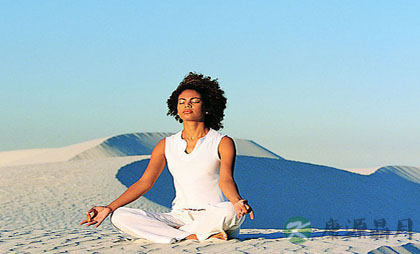 消压除烦有妙招 打坐养生帮助你