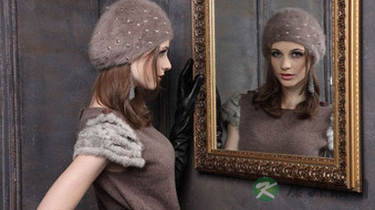 照镜子比真实长相要好看30% 照镜子比真实长相要好看30%