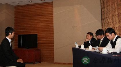 面试时怎样自我介绍比较好？