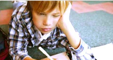 【孩子爱装病逃学怎么办】学校恐怖症