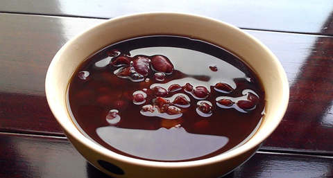 【红豆汤美容又消脂】红豆汤的功效