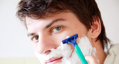 男人剃须时应该注意些什么 男人剃须时应该注意些什么