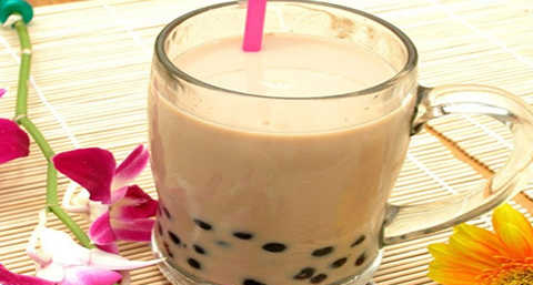 【喝奶茶摆脱暗淡肌肤】多喝奶茶有助于美白肌肤