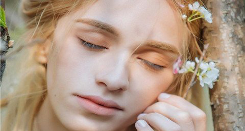 保湿霜的新用法 保湿霜的新用法