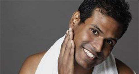 男士保养眼睛措施_男士如何保养眼睛