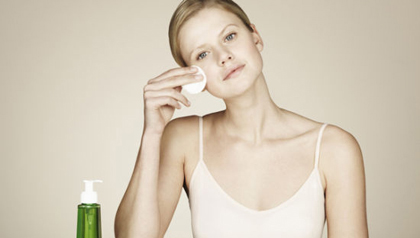 化妆水是不是爽肤水