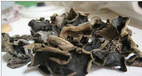 【红薯木耳拯救皮肤粗糙】红薯和木耳的美容功效