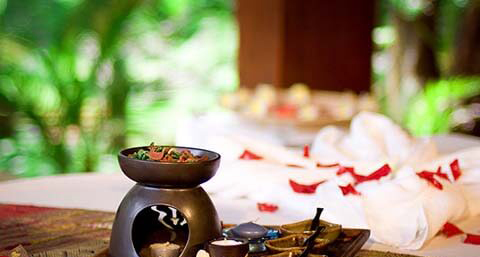 四种浴盐轻松享受在家SPA_浴盐spa有哪些