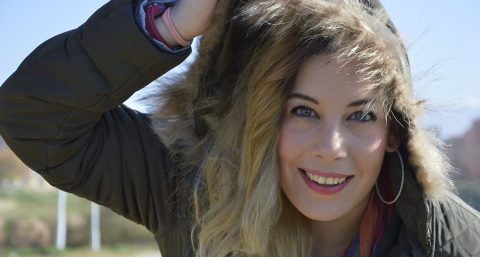 化妆为什么要打粉底