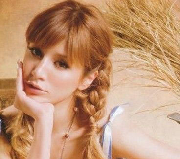 当红麻豆指点面部伪妆方脸再愁化妆