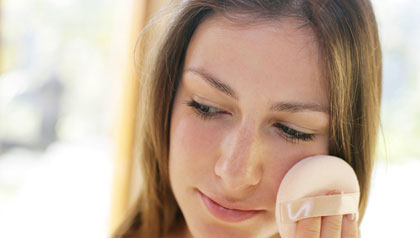 化妆为什么要打粉底