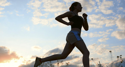 翘臀运动有哪些_翘臀的运动训练