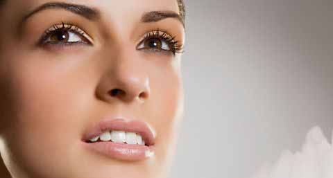 哑铃瘦手臂运动方法_瘦手臂的方法有几种