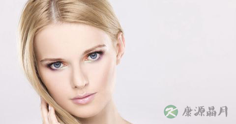 【如何告别法令纹】7招解决法令纹告别＂伪老＂