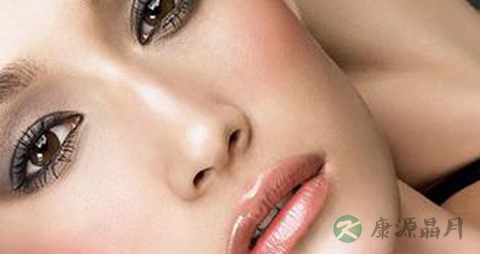 如何消除鱼尾纹效果好_还你年轻朝气的双眸