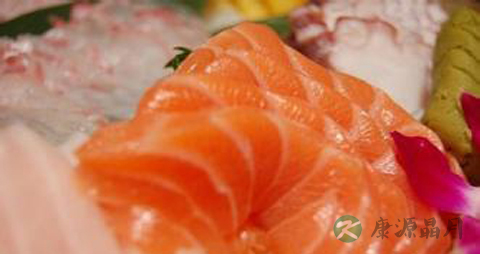 吃三文鱼可以抗皱吗_吃三文鱼有效抗皱