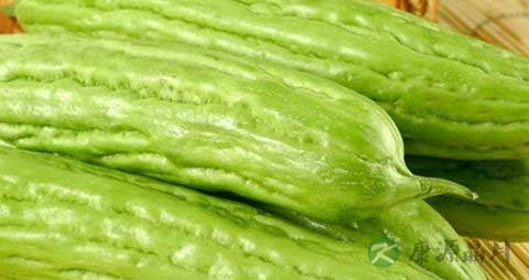 炒苦瓜用焯水吗