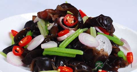 石耳的吃法_哪些人不能吃石耳