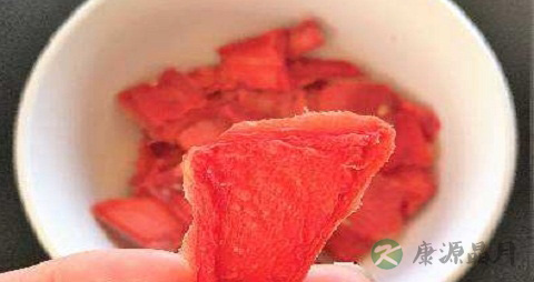 西瓜脯的吃法_哪些人不能吃西瓜脯 西瓜脯的吃法_哪些人不能吃西瓜脯