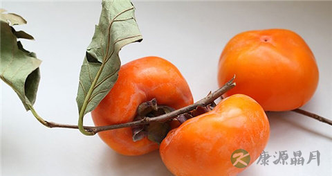 柿子和螃蟹能一起吃吗