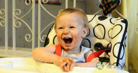 黑胡椒和白胡椒哪个辣 黑胡椒和白胡椒哪个辣