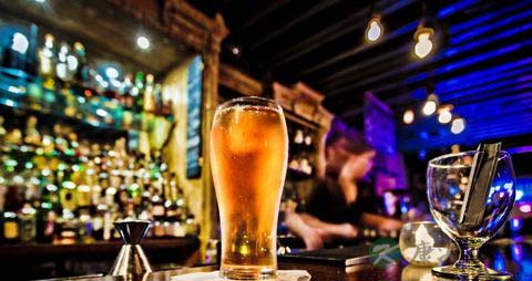 晚上喝啤酒会发胖吗 晚上喝啤酒会发胖吗