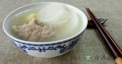 白萝卜和什么煲汤好 白萝卜和什么煲汤好